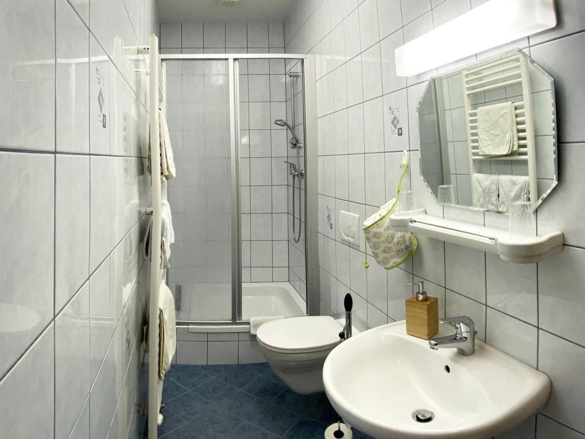 Pension Wienerstub'N Baden Exterior photo